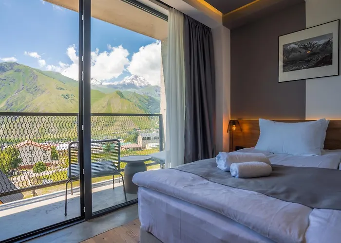 Step Inn - Kazbegi